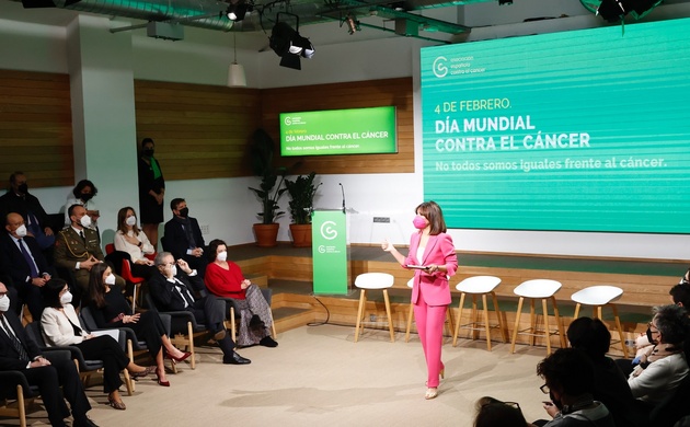 Doña Letizia en la intervención de Sonsoles Moralejo, maestra de ceremonias del acto dió la bienvenida a los asistentes y dió paso a los testimonios d