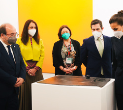 Doña Letizia durante su recorrido por las galerías de arte