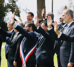 Fotografía oficial en los jardines de la Residencia Presidencial