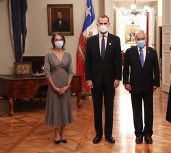 Don Felipe acompañado de la familia Piñera