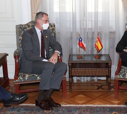 Don Felipe y el Presidente electo, Gabriel Boric, durante el encuentro mantenido