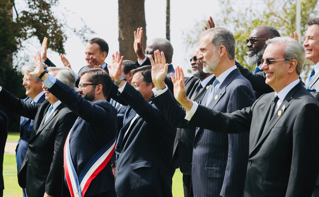 Fotografía oficial en los jardines de la Residencia Presidencial
