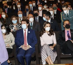 Doña Letizia ocupa su lugar en primera fila