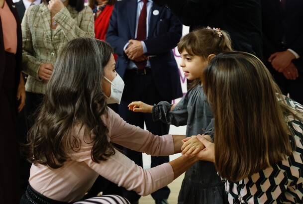 Doña Letizia durante el encuentro con los asistentes