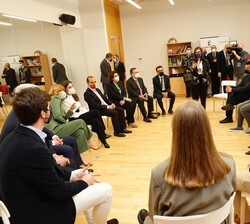 Doña Letizia en el encuentro coloquio con jóvenes de la “Generación Talento”