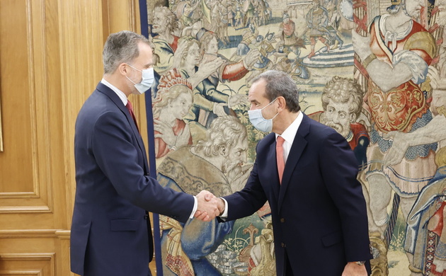 Su Majestad el Rey recibe el saludo del Secretario General Iberoamericano, Andrés Allamand Zavala