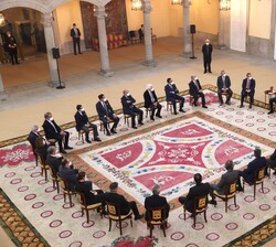 Vista general de la audiencia de Su Majestad el Rey con una representación de la Confederación Empresarial de Hostelería de España