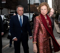 Su Majestad la Reina Doña Sofía a su llegada a la ceremonia de entrega de los "Premios Sophia a la Excelencia" del Queen Sofía Spanish Insti