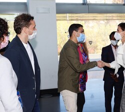 Doña Letizia con los participantes en el Taller de Mentoring Grupal