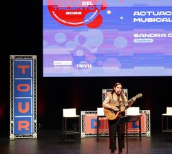 Actuación musical a cargo de Sandra Oleaga