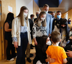 Doña Letizia recibe de primera mano el testimonio de los refugiados ucranianos