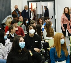 Su Alteza Real la Princesa de Asturias a su entrada al salón de actos