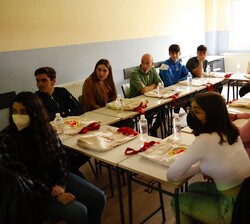 Desarrollo de uno de los debates que se celebran en varias aulas