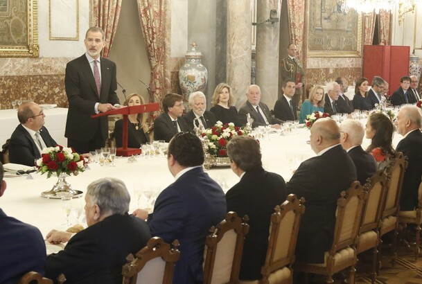 Rey, Reina, Letizia, Premio de Literatura Castellana, Miguel de Cervantes Cristina, Peri Rossi