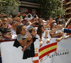 Su Majestad el Rey recibe el saludo de los vecinos de Puertollano