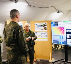 El Rey durante su visita al Cuartel General Terrestre de Alta Disponibilidad