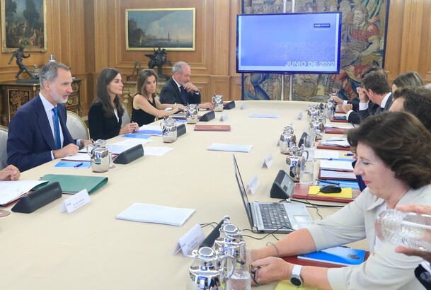 Reunión de la Comisión Delegada de la Fundación Princesa de Girona presidida por Don Felipe y Doña Letizia