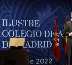 Su Majestad el Rey durante su intervención en el acto de Jura o Promesa de la constitución de nuevos colegiados, con motivo del 425º aniversario de la
