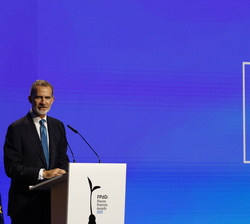 Su Majestad el Rey durante su intervención en la ceremonia de entrega de los “Premios Fundación Princesa de Girona 2022”