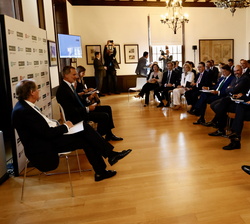 Su Majestad el Rey durante la XXVII Reunión del Patronato de la Fundación Princesa de Girona