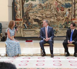 Intervención de la directora ejecutiva de la asociación de alumnos de la Universidad de Georgetown, Julia Farr, durante la audiencia con el Rey