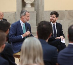 Desarrollo del encuentro con la intervención de Don Felipe