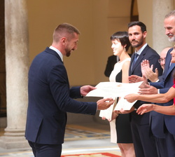 Carlos Arévalo, militar y medallista olímpico, recoge de Doña Letizia el Premio Nacional del Deporte Extraordinario 2020 a los deportistas que destaca