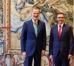 Su Majestad el Rey junto a alcalde de Palma, José Francisco Hila