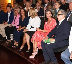 Doña Letizia en el interior del auditorio del CaixaForum Lleida
