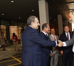 Sus Majestades los Reyes recibidos por el consejero de Sanidad del Gobierno de Castilla-La Mancha, Jesús Fernández Sanz