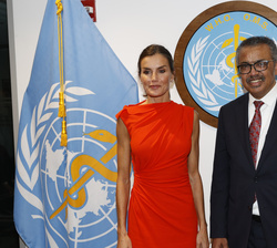 Su Majestad la Reina junto al Director General de OMS, Tedros Ghebreyesus