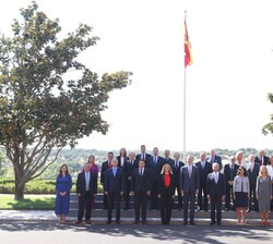 Su Majestad el Rey junto a la Junta Directiva de la Asociación Española para la Calidad