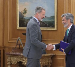 Su Majestad el Rey recibe al presidente del Tribunal Supremo y del Consejo General del Poder Judicial, Carlos Lesmes Serrano