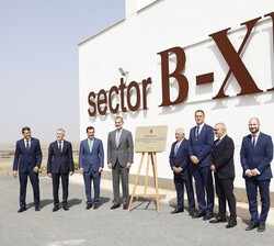 El Rey develó una placa conmemorativa de su visita a la Comunidad de Regantes del Bajo Guadalquivir