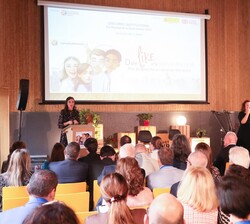 Intervención de Su Majestad la Reina en el aco institucional del “Día Mundial de la Salud Mental 2022”, bajo el lema “Dale like a la