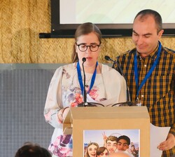 Lectura del Manifiesto del Día Mundial de la Salud Mental a cargo de Jonathan Yste y Ana María Martínez, representantes del Comité Pro Salud Mental En