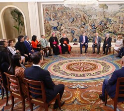 Audiencia de Su Majestad el Rey a una representación de la organización “SOMOS Community Care”