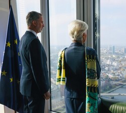 El Rey y la presidenta del Banco Central Europeo, Christine Lagarde, antes de la reunión mantenida en el Banco Central Europeo