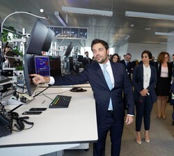 Don Felipe durante su recorrido por el Banco Central Europeo