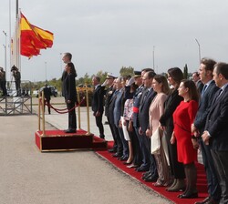 Los Reyes son despedidos con honores