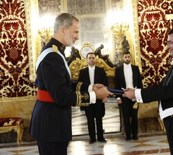 Su Majestad el Rey recibe las Cartas Credenciales del embajador de la República de Iraq, Salih Husain Ali Ali