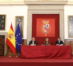 Vista de la mesa presidencial 