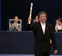 El Premio Princesa de Asturias de la Concordia 2022, Shigeru Ban, tras la entrega del galardón