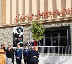 Doña Letizia a su llegada al Cine Moncayo de Tudela