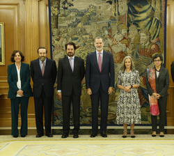 Fotografía de grupo de Don Felipe con una representación de la Cámara de Comercio Internacional (ICC) y de ICC Spain