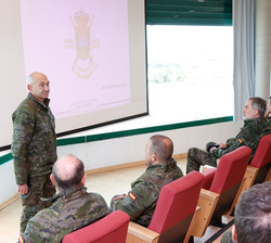 Su Majestad el Rey durante la presentación del ejercicio INTEVAL-22 dentro del marco de la operación Presencia Avanzada Reforzada XII (Enhanced Forwar