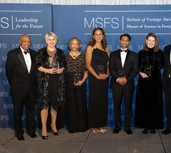 Fotografía de los premiados con motivo del centenario del MSFS