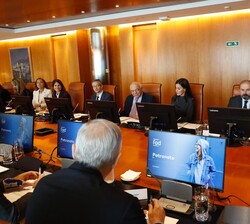 Doña Letizia preside la reunión del Patronato de la Fundación FAD Juventud