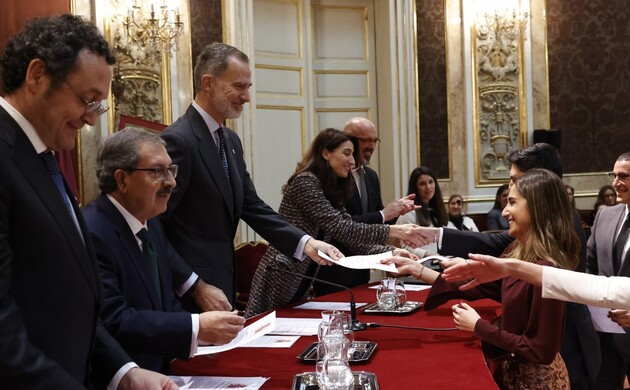 El Rey durante el acto de entrega de despachos a la LX promoción de la Carrera Fiscal