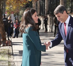 Su Majestad la Reina recibida por el delegado del Gobierno en la Comunidad Autónoma de Andalucía, Pedro Fernández Peñalver